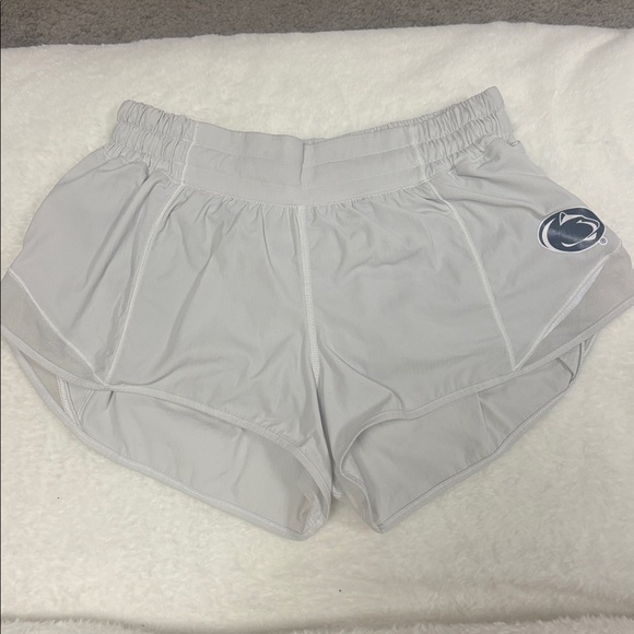 Lululemon Penn State hotty hot low rise shorts - Picture 1 of 4